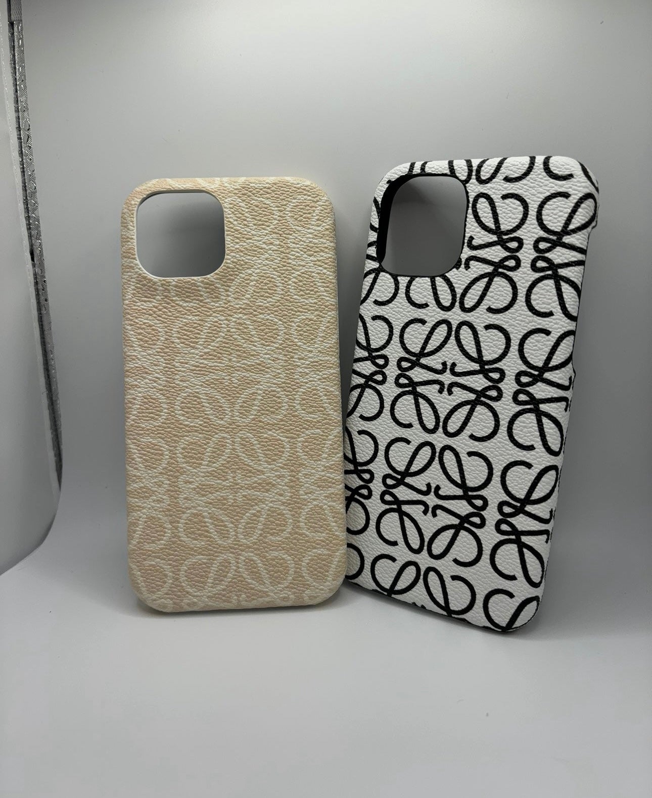 Light beige phone case