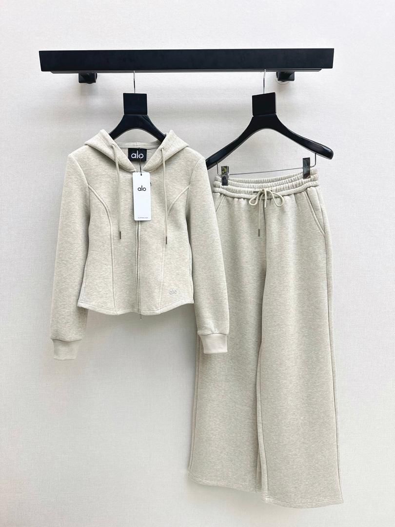 Oatmeal zip up tracksuit