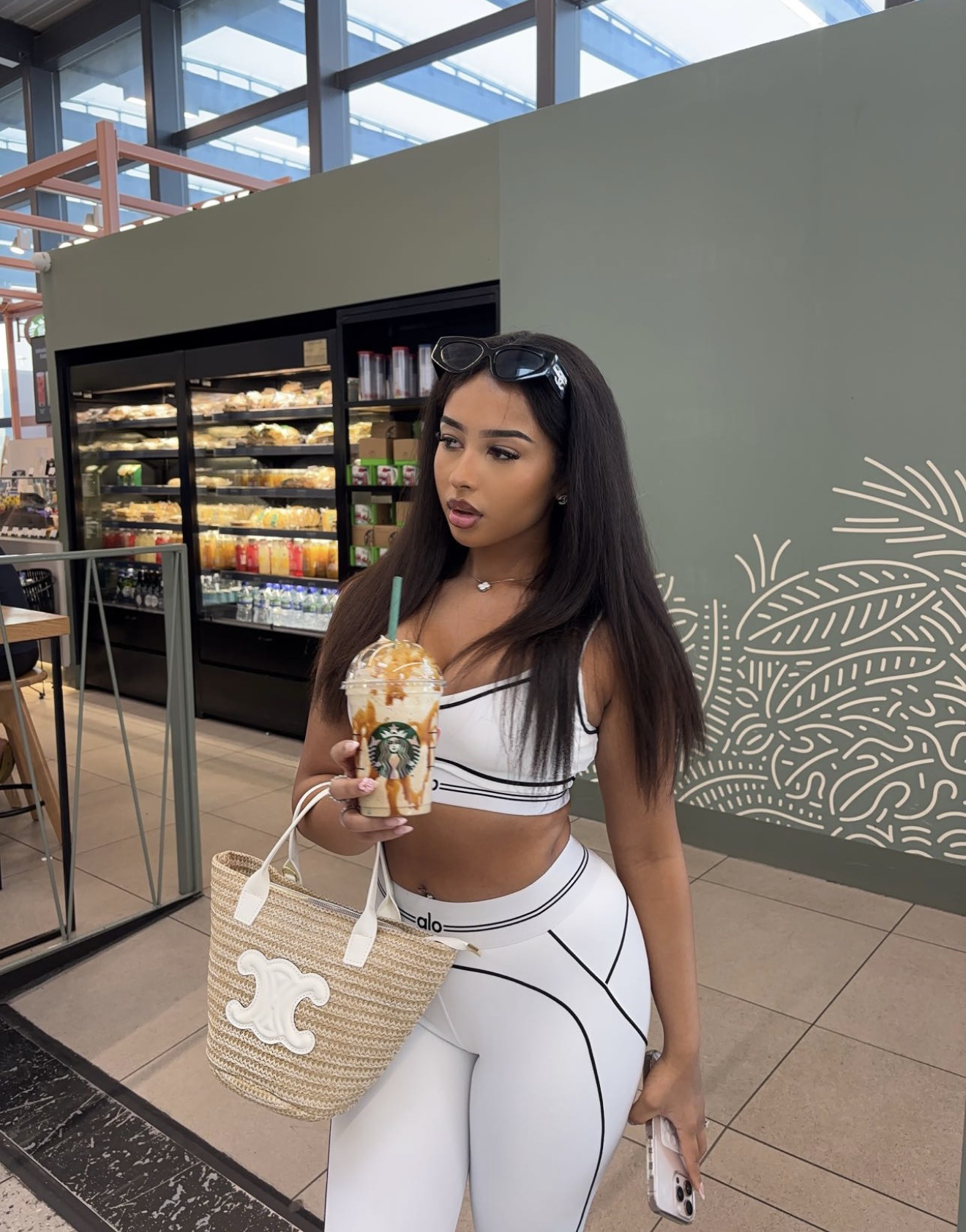 White leggings set in stock
