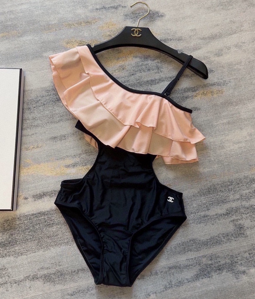 black & pink frill swimsuit
