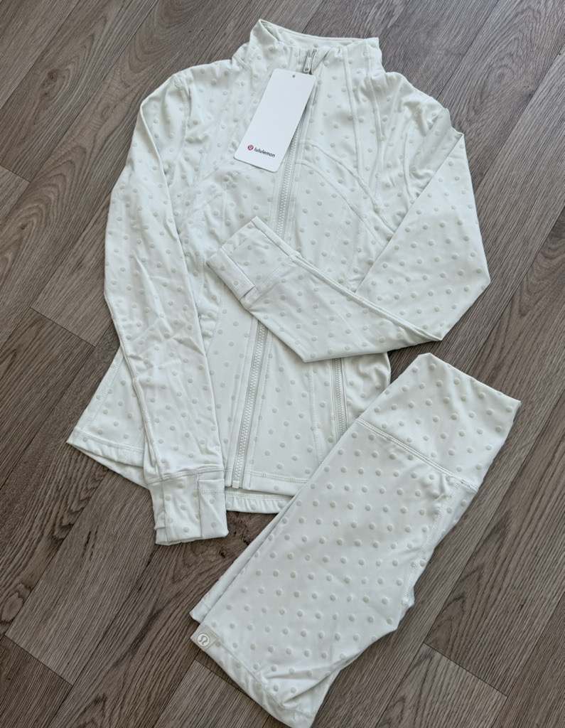 cream polka shorts set